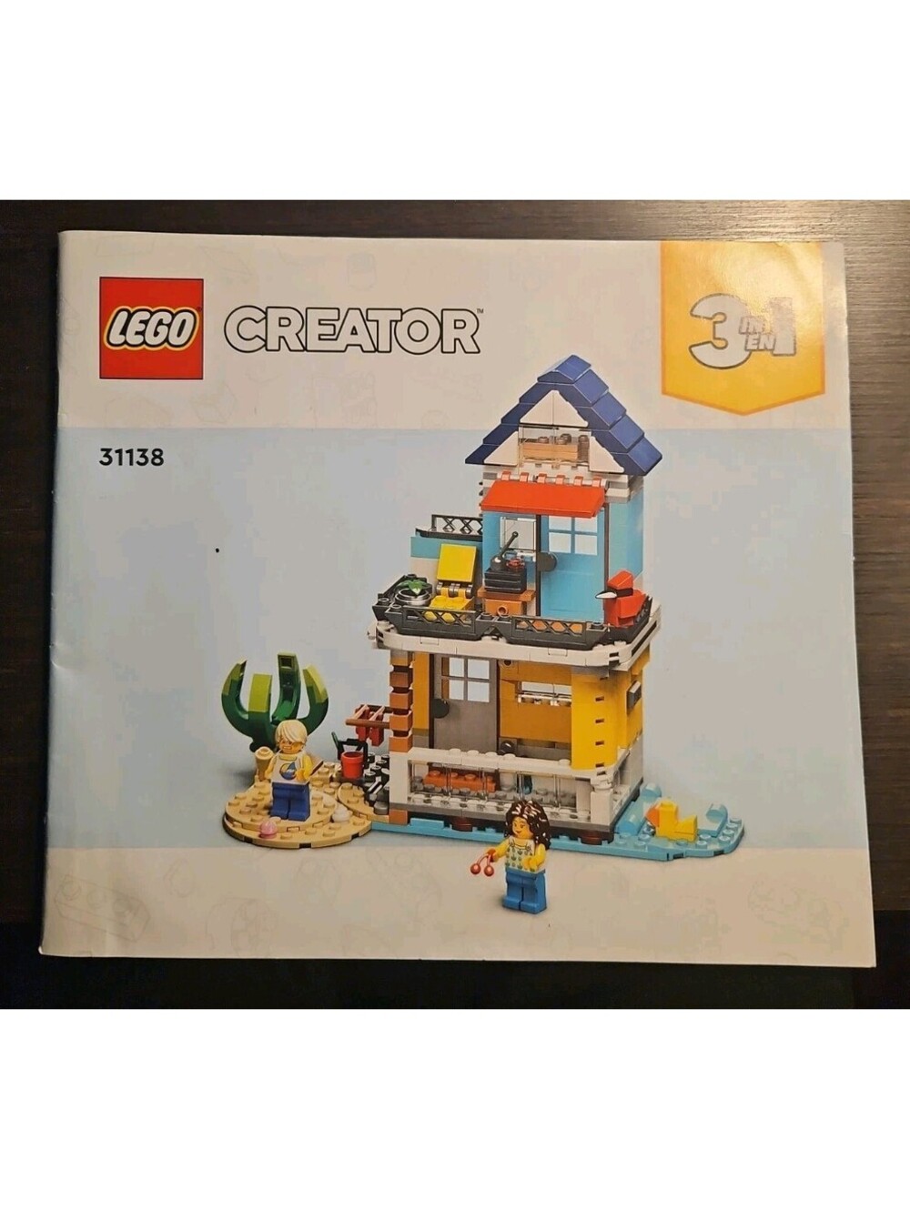 LEGO Creator 3 in 1 Beach Camper Van 31138 Building Instruction Manual